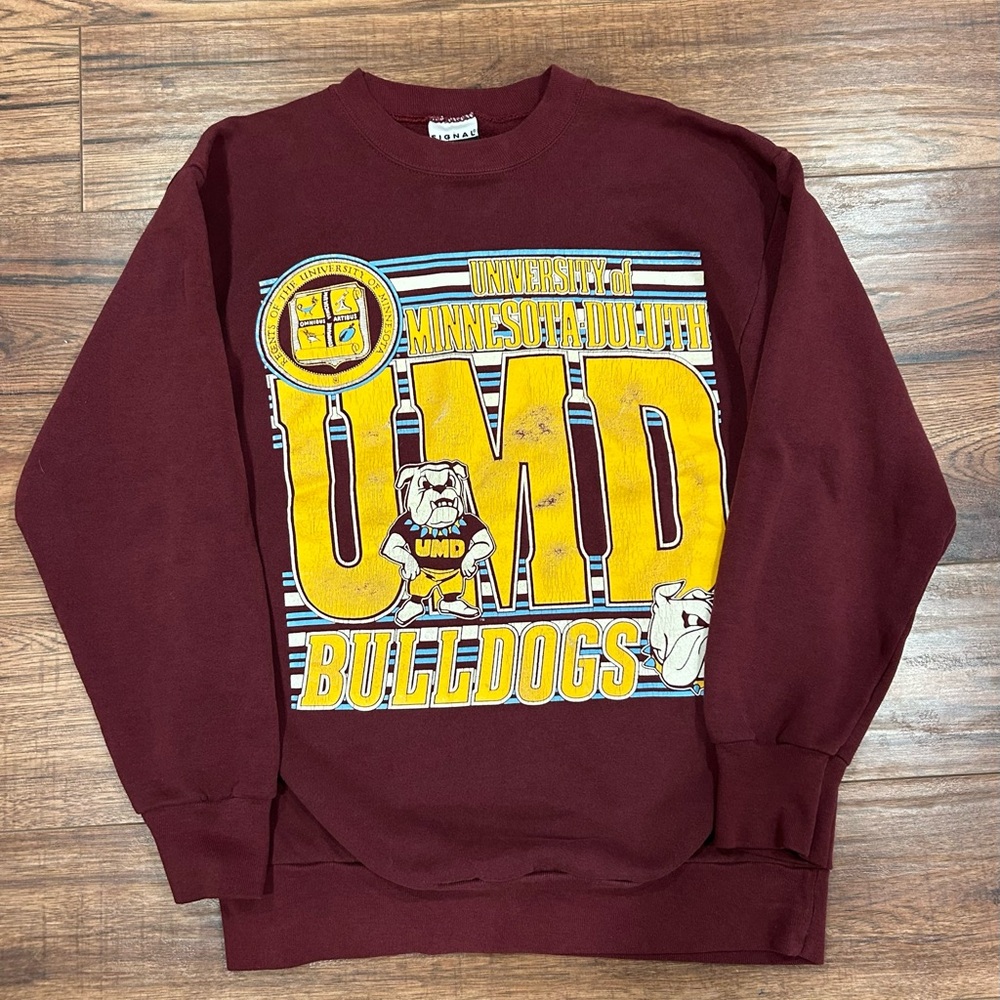 Vintage University Of Minnesota Duluth Bulldogs Crewneck Sweater By Signal M 90s